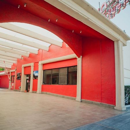 Hotel La Fuente, Saltillo Zewnętrze zdjęcie