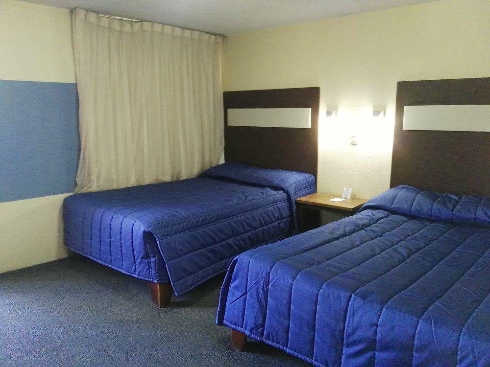 Hotel La Fuente, Saltillo Zewnętrze zdjęcie