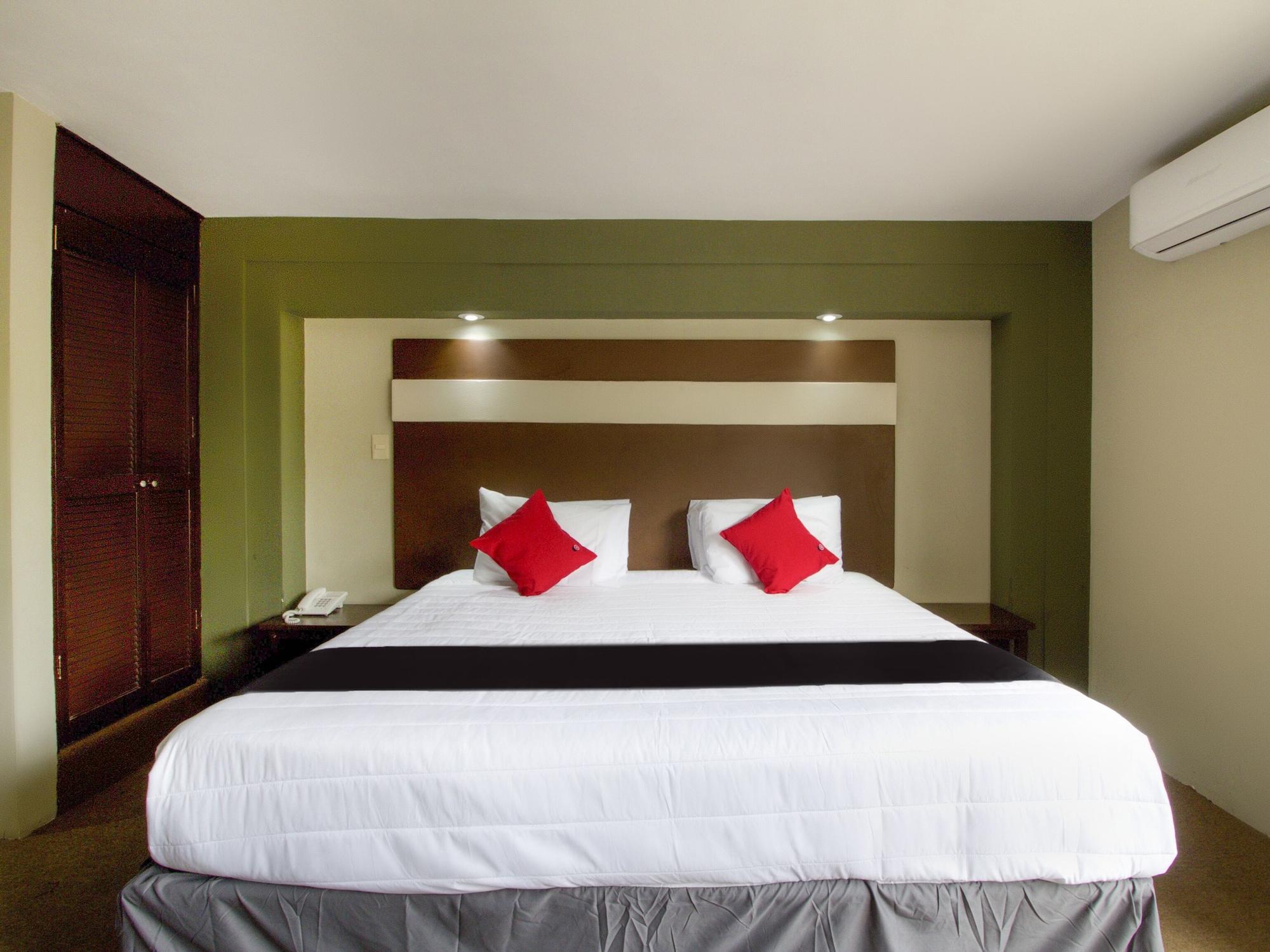 Hotel La Fuente, Saltillo Zewnętrze zdjęcie