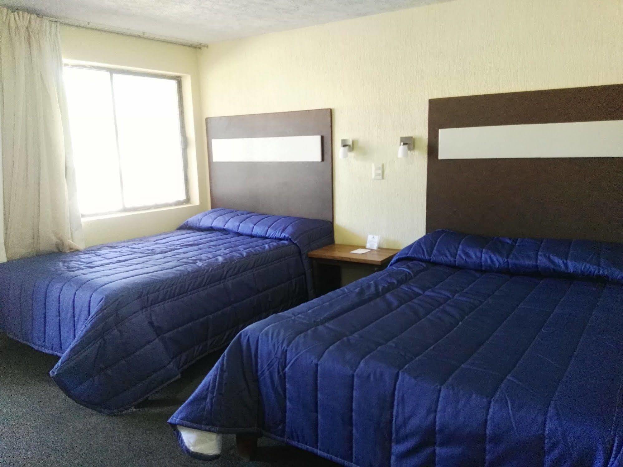 Hotel La Fuente, Saltillo Zewnętrze zdjęcie